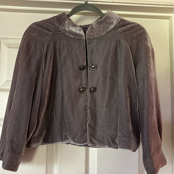 Velvet bolero sequence head dress back - Picture 4 of 6